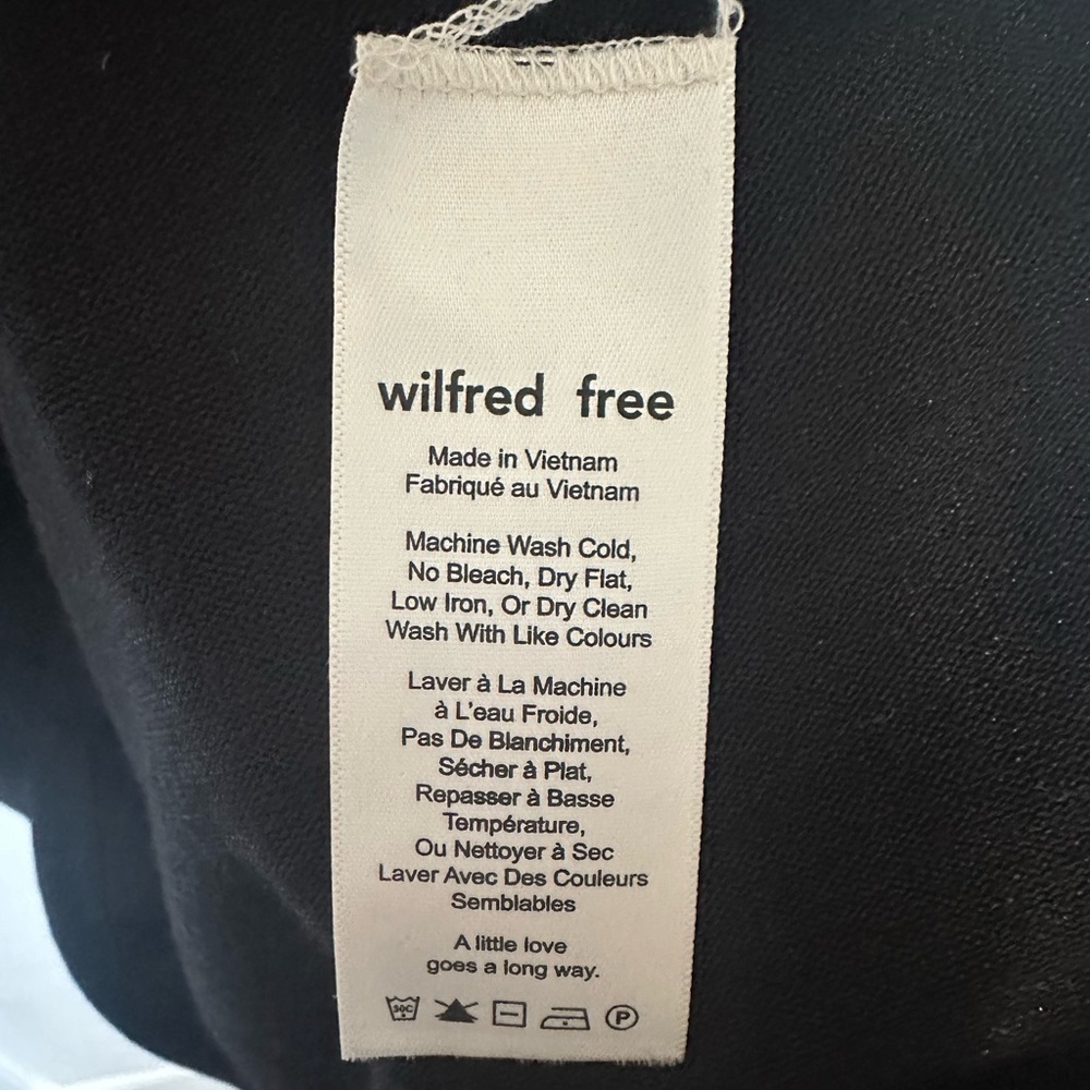 ⚡️2/$25⚡️Wilfred Aritzia Lightweight Black Robillard Mini Dress Choker V neck XS - Picture 8 of 8